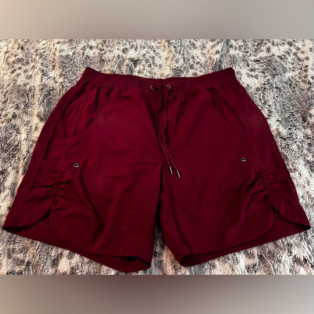 Brisas Women’s Burgundy Shorts